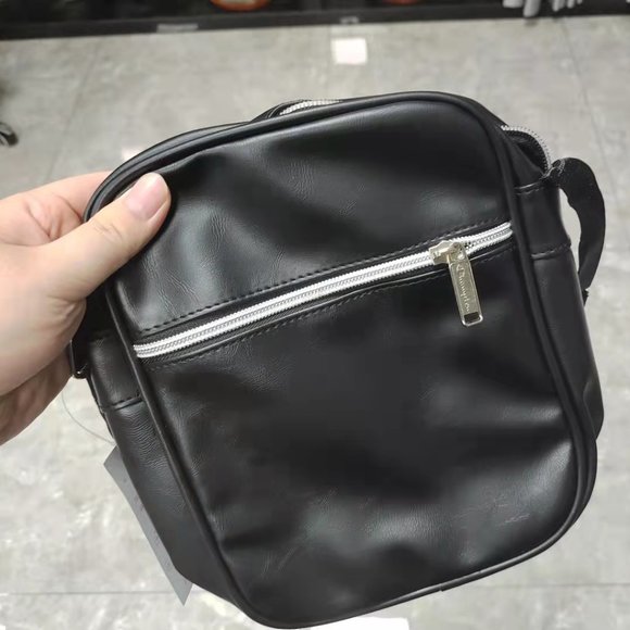 champion cross boy bag - Picture 2 of 3